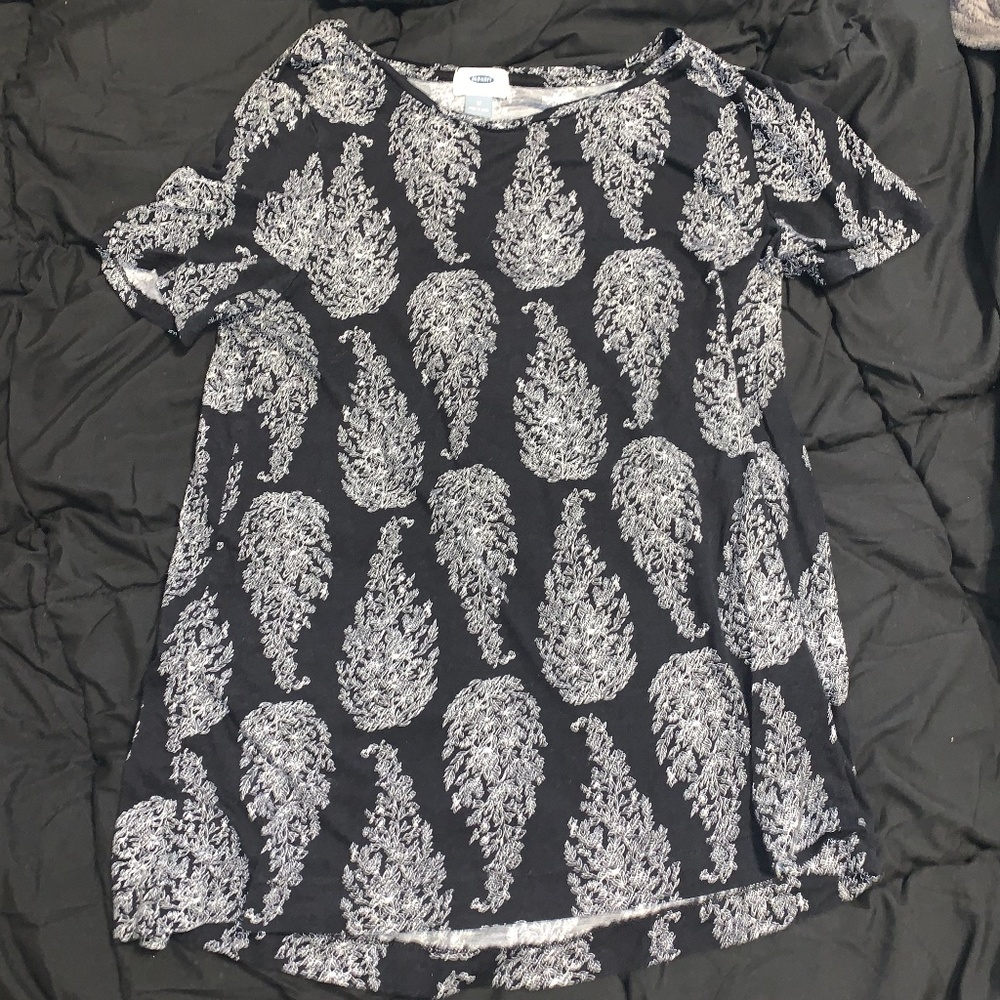 Black/White Tunic Top
